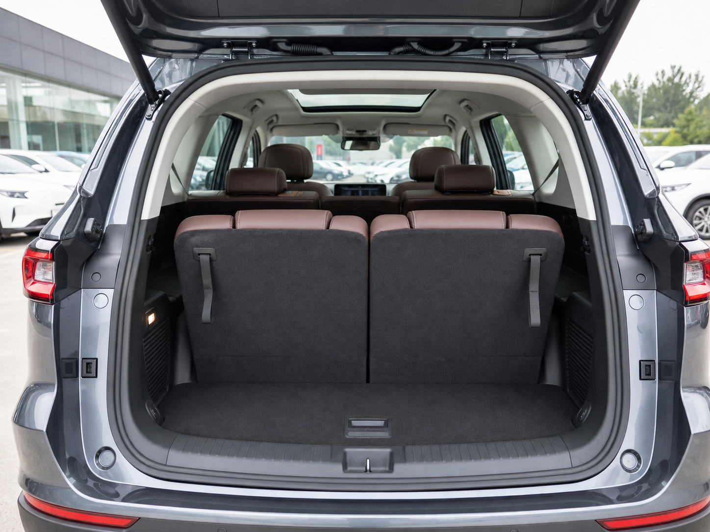 Jetour X70 Plus 7-seat cargo space reference